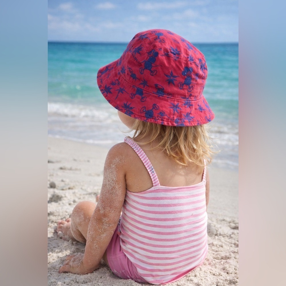 Baby beach hat